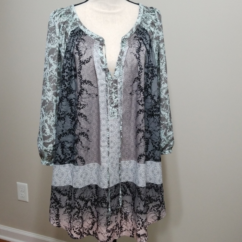 Flowy, multi print blues and greys top